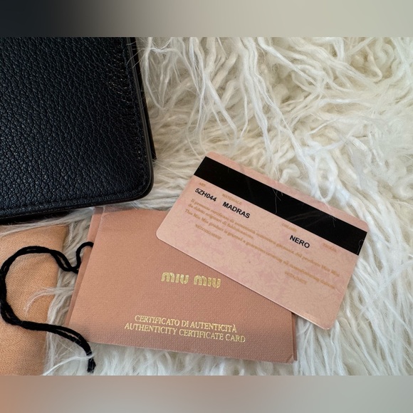 Miu Miu Madras Nero Black Leather Clutch Crossbody 5ZH044 - Picture 4 of 8